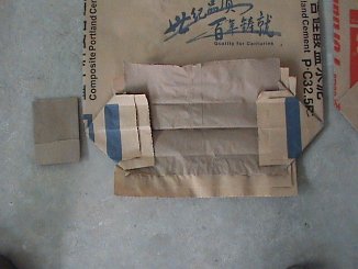 La automatización modificada para requisitos particulares de la máquina del bolso del cemento con la parte inferior refuerza